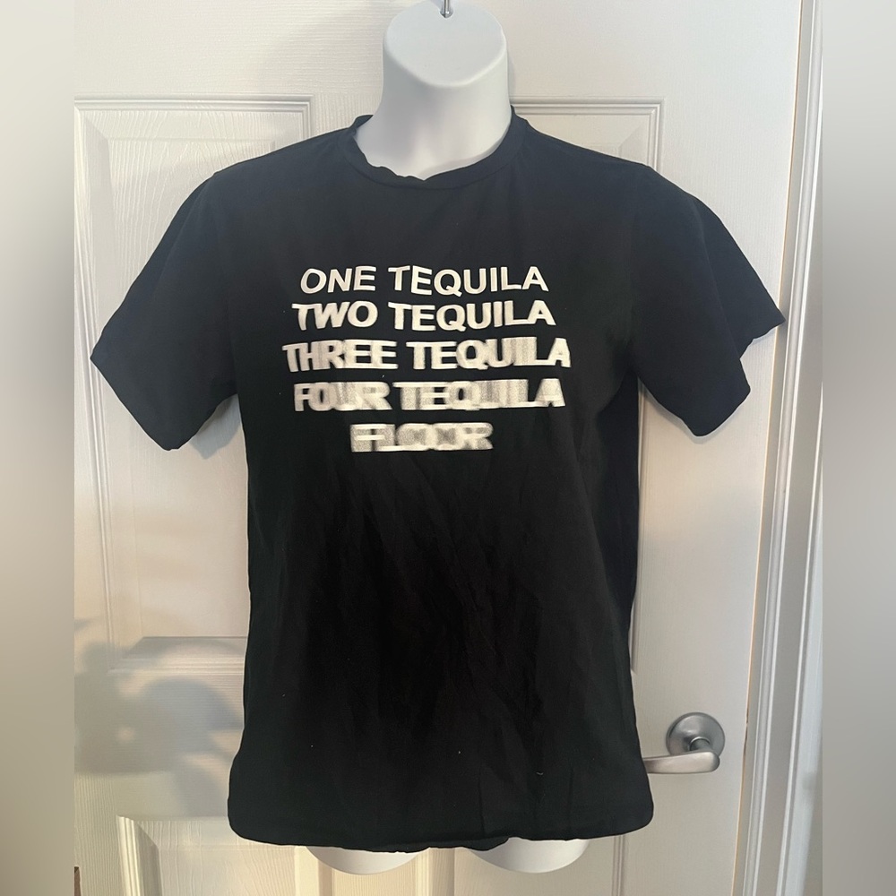Fashion Nova Tequila Black Tee Size Large